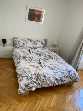 Ana, Rijeka
